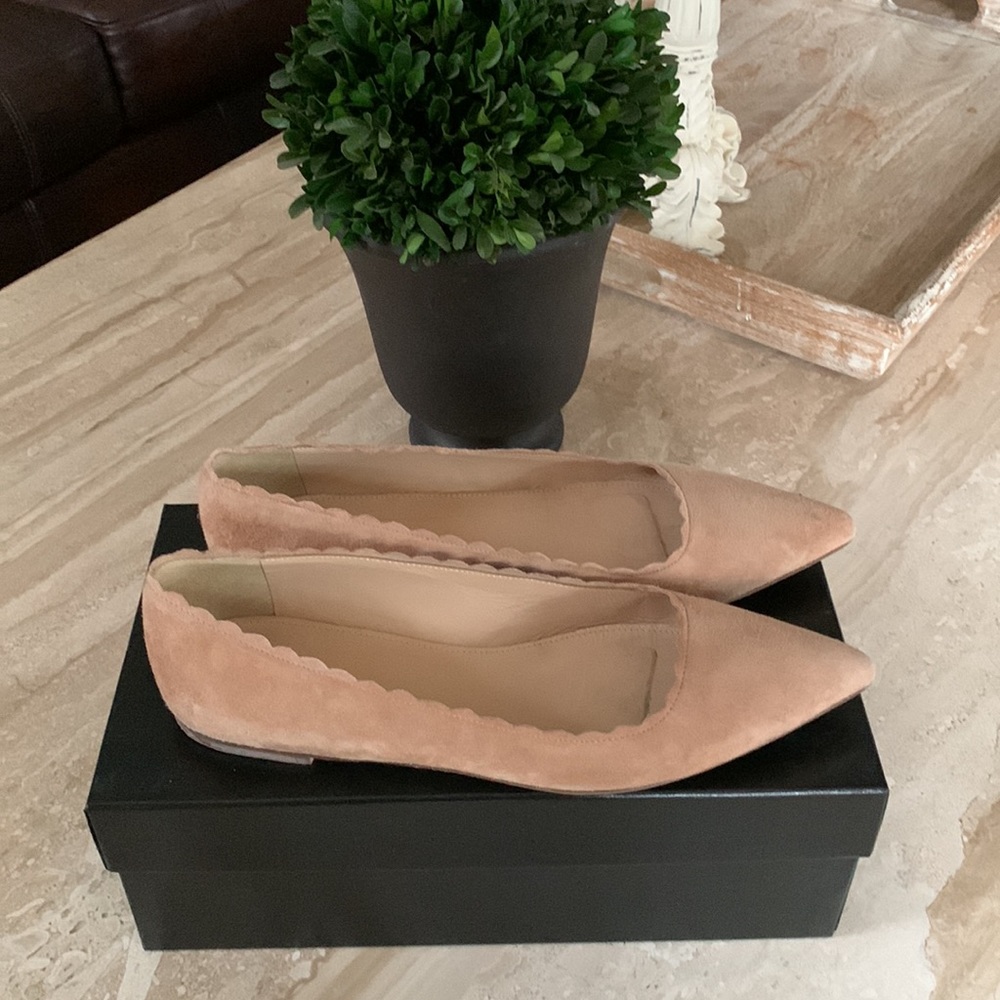 J Crew Harper Scalloped Suede Flats Size 7 - Picture 2 of 7